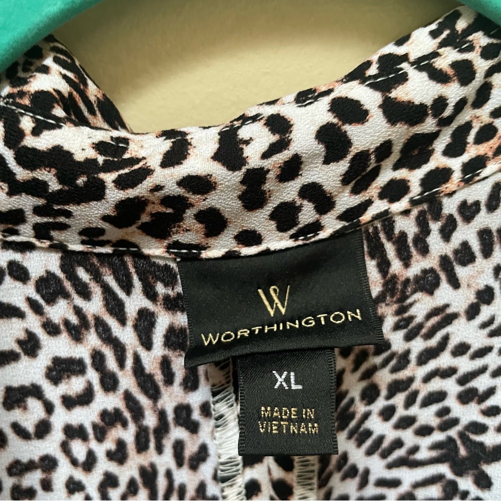 Worthington XL Cheetah Print Short Sleeve Blouse - Picture 6 of 7
